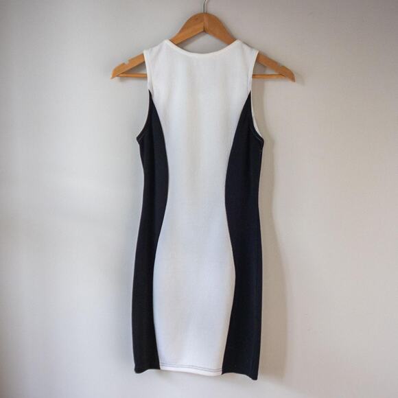 Black and White A'gaci Pencil Dress - Picture 4 of 6